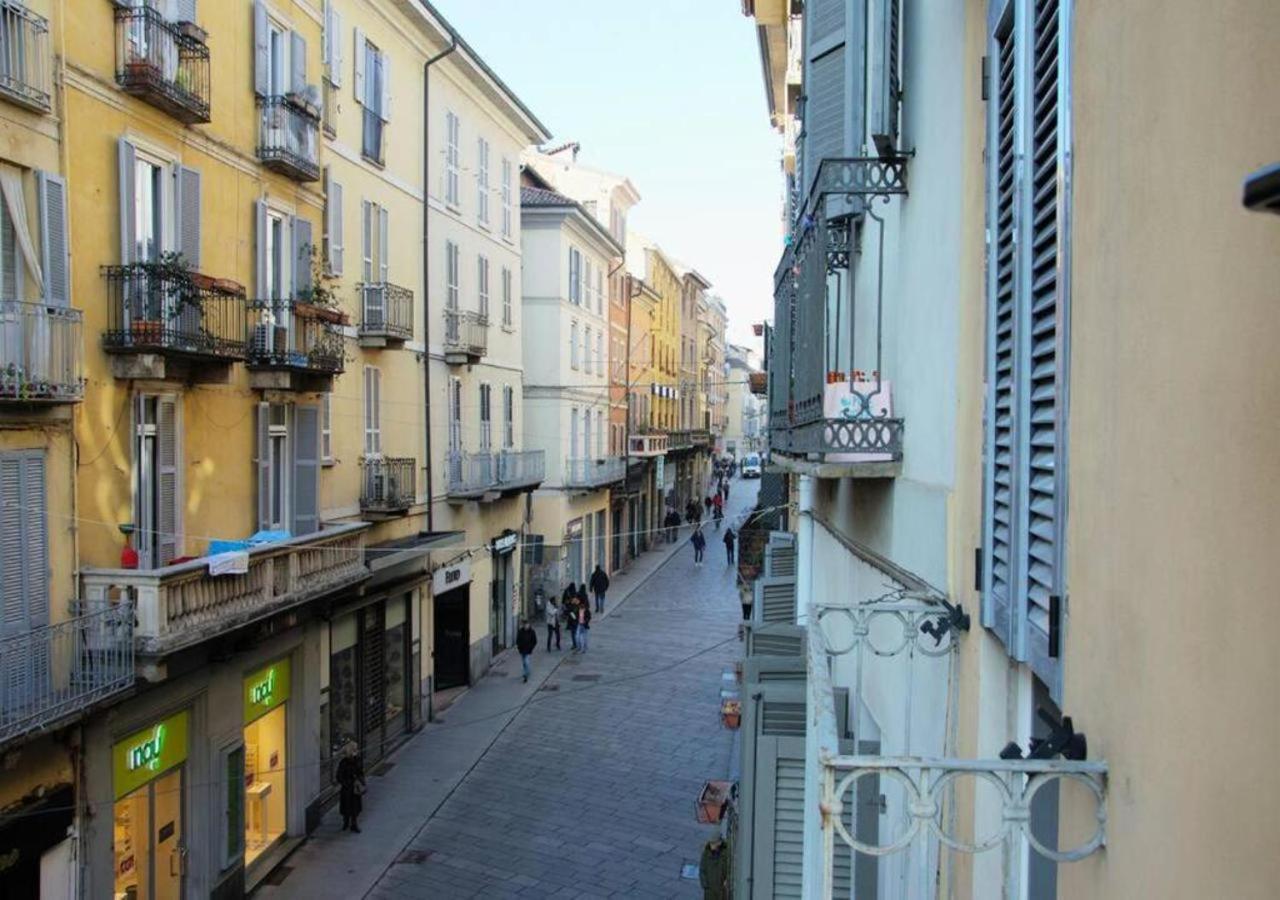 Casa Del Vicolo, Nel Cuore Della Pavia Storica Bagian luar foto